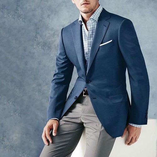 С чем носить синий пиджак мужской: модные тенденции 2021-2022?